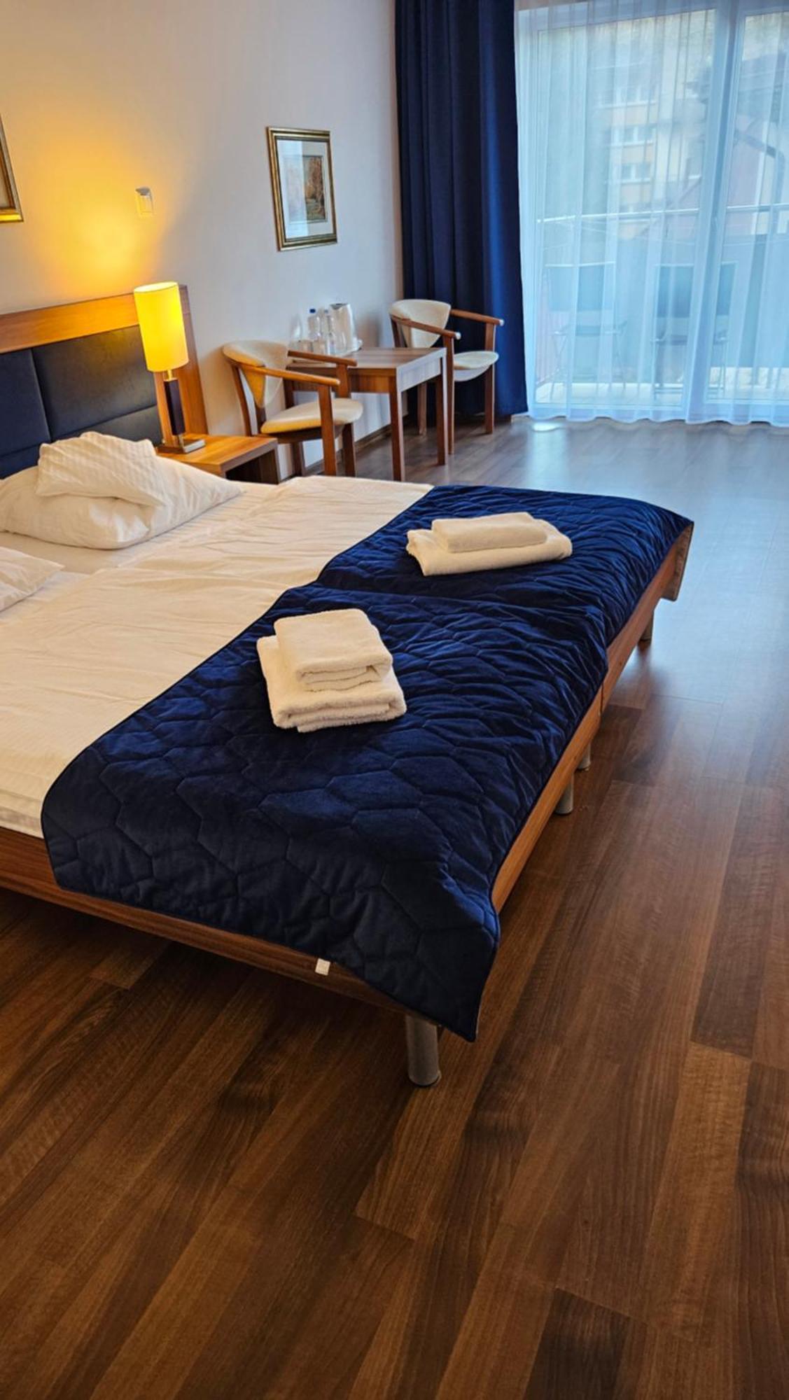 Bursztyn Spa โควอบเซก ภายนอก รูปภาพ